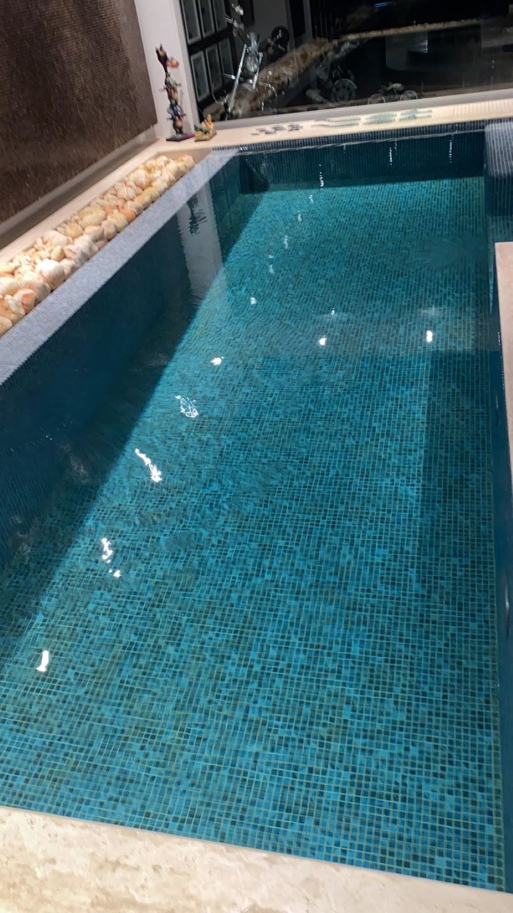 Quattro Rio Blue 1x1 Glossy Glass Tile Fusion