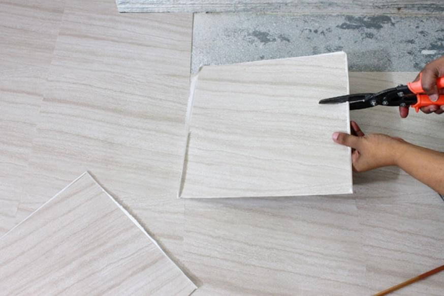 Peel and Stick Tiles: Ideal Décor with Your Own Hands