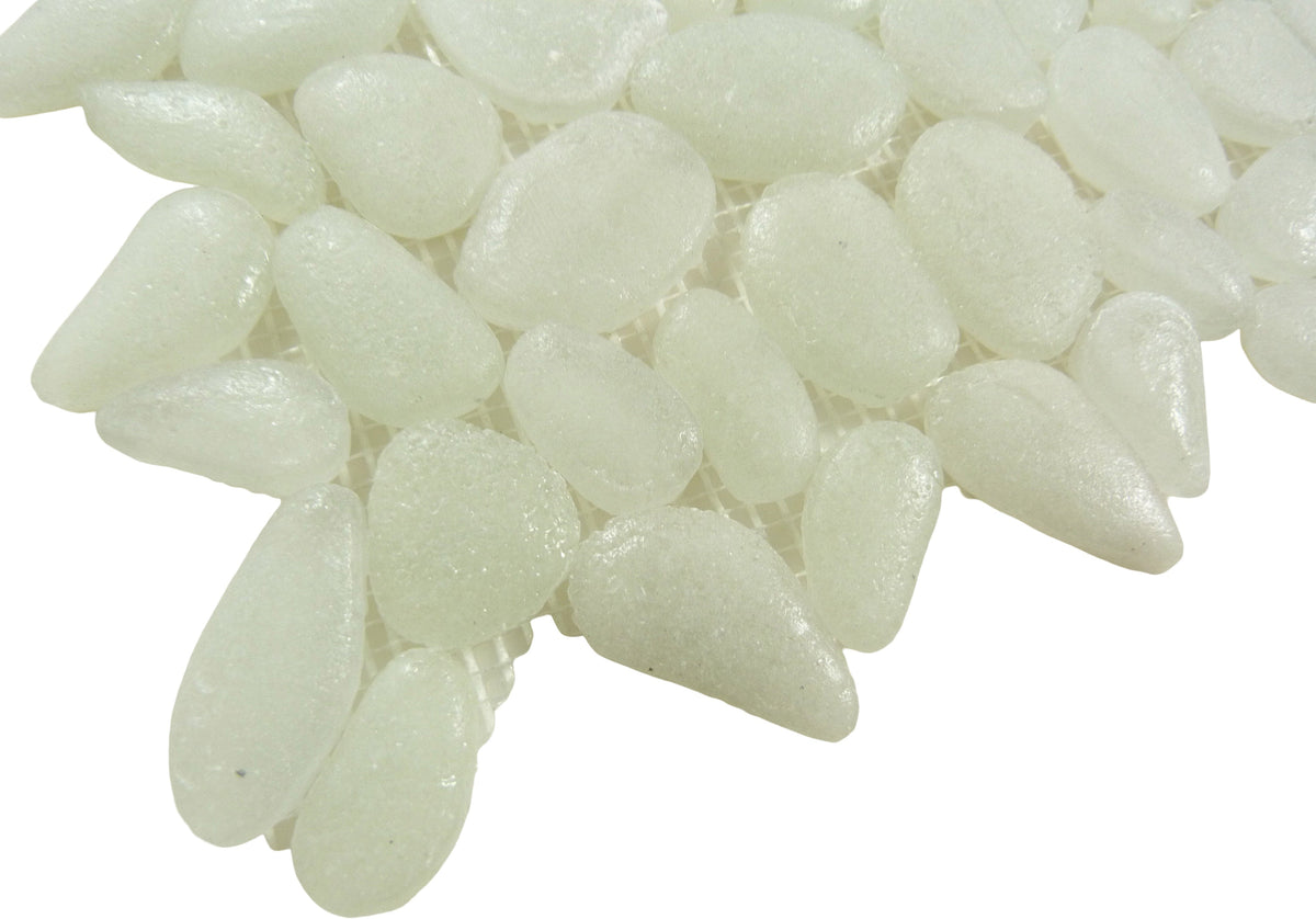 Tesoro Liquid Rocks Glacier White Glass Pebble Tile | Oasis Tile